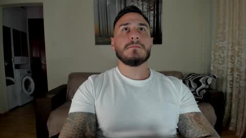 Snapshot of gymdominus chatting on 05-28-26, 01:08 gymdominus online show from 05-28-26, 01:08