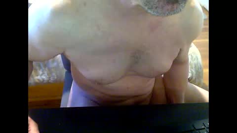 gymratt01 online show from 10-27-25, 05:17