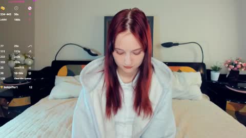 Snapshot of h0lyangel chatting on 05-27-26, 10:51 Kelly Lilly online show from 05-27-26, 10:51