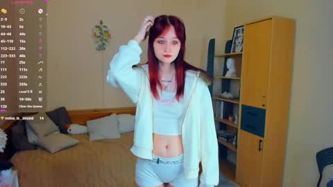 Snapshot of h0lyangel chatting on 06-01-26, 10:55 Kelly Lilly online show from 06-01-26, 10:55