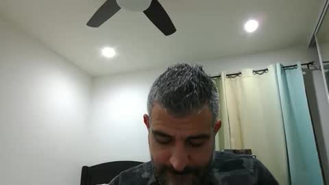 Snapshot of h0nest84 chatting on 12-18-25, 07:03 h0nest84 online show from 12-18-25, 07:03