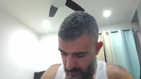 Snapshot of h0nest84 chatting on 01-18-26, 05:33 h0nest84 online show from 01-18-26, 05:33