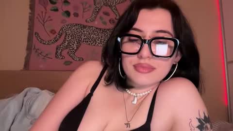 Helga online show from 03-20-26, 04:01