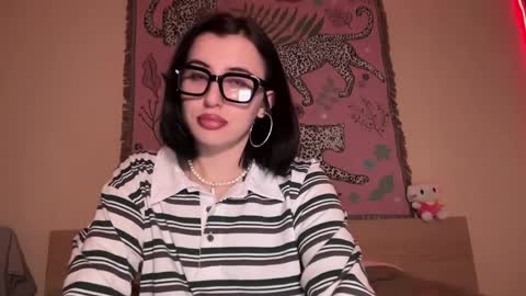 Helga online show from 04-06-26, 05:14