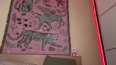 Helga online show from 04-19-26, 04:28