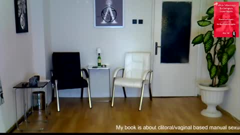 Snapshot of h_blackwood chatting on 05-30-26, 06:05 H. Blackwood online show from 05-30-26, 06:05
