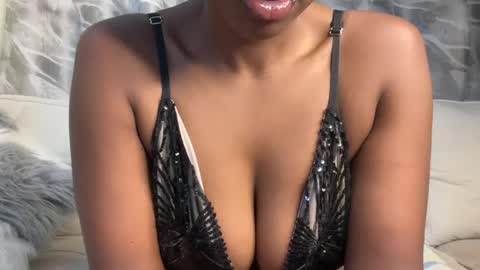 Snapshot of h_o_t_goddess chatting on 06-25-26, 05:07 h_o_t_goddess online show from 06-25-26, 05:07