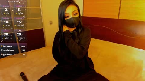 Snapshot of habibi_moon chatting on 01-24-25, 06:14 Linda online show from 01-24-25, 06:14