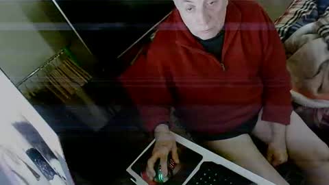 Snapshot of hacknoob62 chatting on 12-25-24, 12:15 hacknoob62 online show from 12-25-24, 12:15