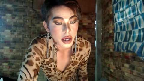 Snapshot of hadasam26 chatting on 12-18-25, 07:58 SAM online show from 12-18-25, 07:58