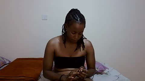 Snapshot of hadassa29 chatting on 01-28-25, 07:11 Hadassa online show from 01-28-25, 07:11