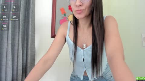 Hae-In online show from 01-28-25, 10:01