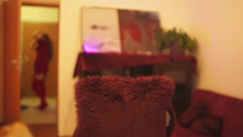 hahayessihaveone online show from 01-06-25, 07:45