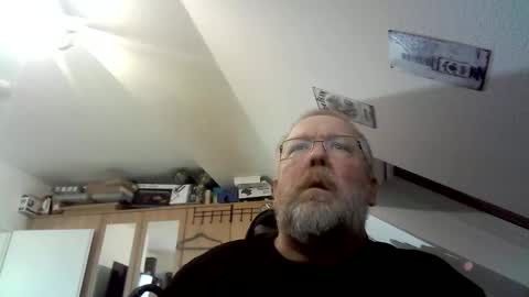 Snapshot of haiflosse chatting on 01-12-26, 09:47 haiflosse online show from 01-12-26, 09:47