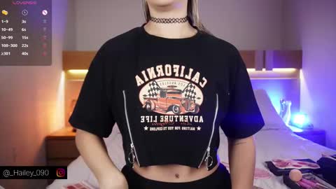 Snapshot of hailey_09 chatting on 11-27-25, 03:47 Hailey online show from 11-27-25, 03:47