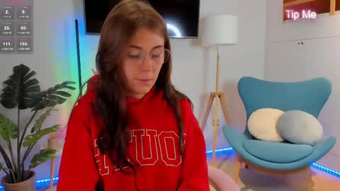 Snapshot of hailey__green chatting on 05-25-26, 09:21 Hailey Green online show from 05-25-26, 09:21