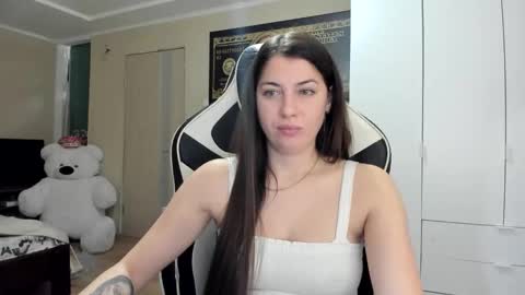 Sk     pe     Anya388109 online show from 10-12-25, 07:24