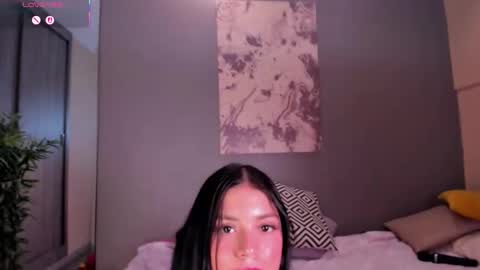 laura online show from 11-21-25, 12:10