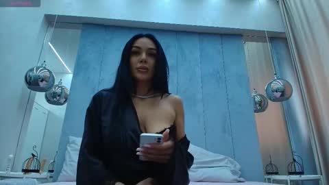 Hailey online show from 10-16-25, 08:04