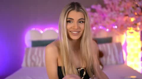 Hailey online show from 04-14-26, 06:41