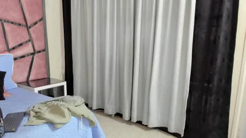 Hailey online show from 09-18-25, 11:34