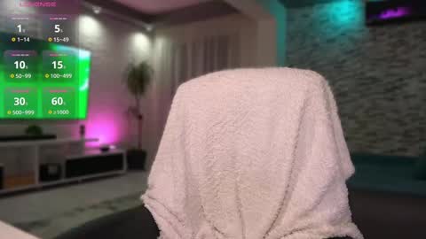 Snapshot of haileygrx chatting on 02-18-25, 06:04 Masha online show from 02-18-25, 06:04