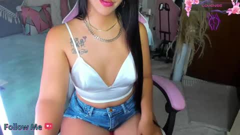 Hailey online show from 09-17-25, 02:24