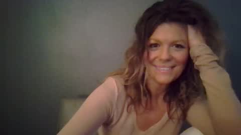 Hailey online show from 12-14-25, 08:35