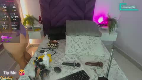 Snapshot of haileystonei chatting on 07-05-26, 11:39 haileystonei online show from 07-05-26, 11:39