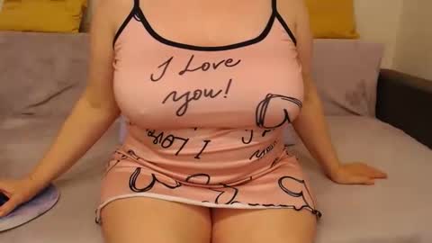 Snapshot of hairy_vi chatting on 06-03-26, 10:59 hairy vicky online show from 06-03-26, 10:59