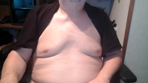 Snapshot of hairyarmpit_lover_1970 chatting on 10-22-25, 06:24 hairyarmpit_lover_1970 online show from 10-22-25, 06:24