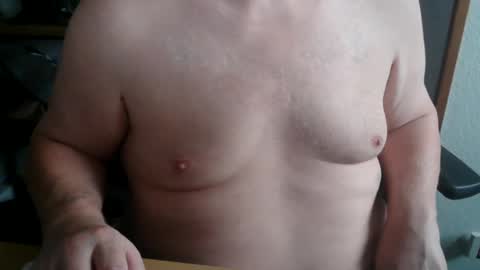 Snapshot of hairyarmpit_lover_1970 chatting on 10-24-25, 07:49 hairyarmpit_lover_1970 online show from 10-24-25, 07:49