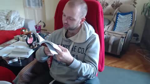 Snapshot of hairyass25yo chatting on 12-12-24, 11:07 Puppy3 StockyDaddiesmusclebearsbeefybigmans online show from 12-12-24, 11:07