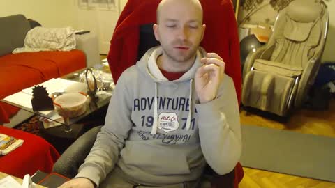 Snapshot of hairyass25yo chatting on 02-19-25, 05:16 Puppy3 StockyDaddiesmusclebearsbeefybigmans online show from 02-19-25, 05:16