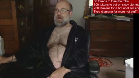 Snapshot of hairydaddybear69 chatting on 05-26-26, 11:50 HairyDaddyBear69 online show from 05-26-26, 11:50