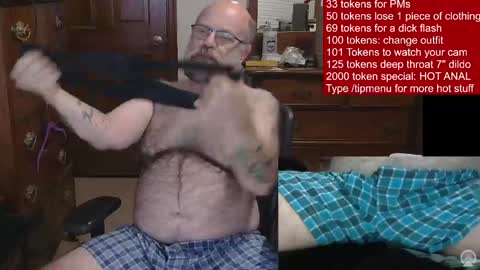 Snapshot of hairydaddybear69 chatting on 06-09-26, 01:17 HairyDaddyBear69 online show from 06-09-26, 01:17