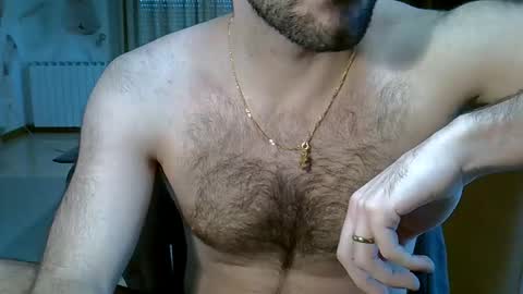 Snapshot of hairydaduncut chatting on 03-09-26, 12:53 hairydaduncut online show from 03-09-26, 12:53
