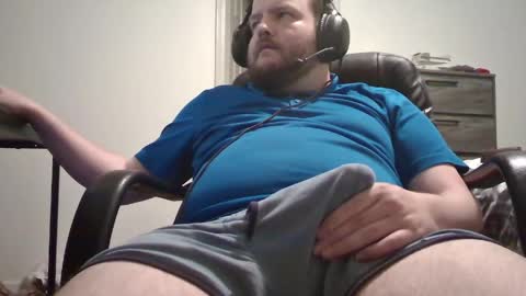 Snapshot of hairymikey chatting on 04-24-26, 05:10 hairymikey online show from 04-24-26, 05:10