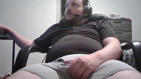 Snapshot of hairymikey chatting on 05-03-26, 07:14 hairymikey online show from 05-03-26, 07:14