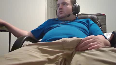 Snapshot of hairymikey chatting on 06-09-26, 03:40 hairymikey online show from 06-09-26, 03:40