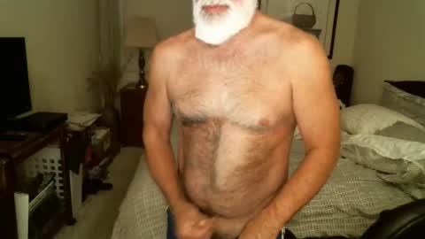 Hairy pecs online show from 05-05-26, 06:54