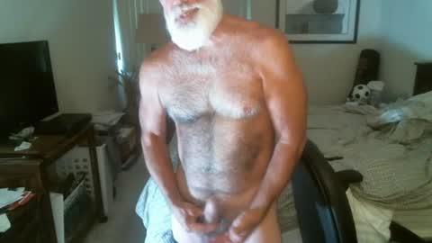Snapshot of hairypecsguy chatting on 07-04-26, 09:43 Hairy pecs online show from 07-04-26, 09:43