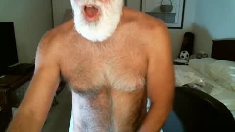 Snapshot of hairypecsguy chatting on 07-19-26, 12:20 Hairy pecs online show from 07-19-26, 12:20