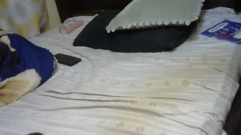 Snapshot of hairypussybigassy001 chatting on 09-11-25, 06:41 hairypussybigassy001 online show from 09-11-25, 06:41