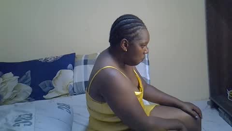 Snapshot of hairypussybigassy001 chatting on 12-14-25, 05:18 hairypussybigassy001 online show from 12-14-25, 05:18