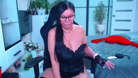 Monika online show from 02-08-25, 08:42