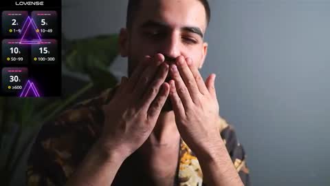 Snapshot of hairyrobxxx chatting on 10-02-25, 03:41 HairyRobXxX online show from 10-02-25, 03:41