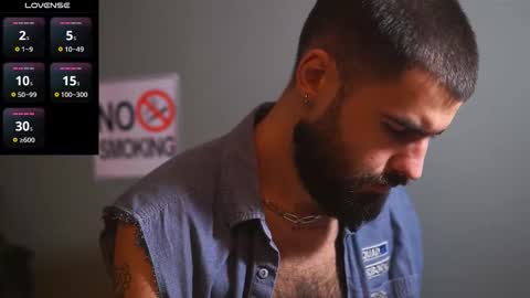 Snapshot of hairyrobxxx chatting on 10-09-25, 11:36 HairyRobXxX online show from 10-09-25, 11:36