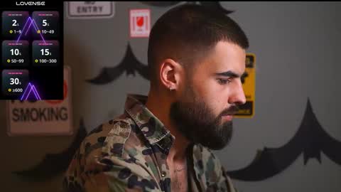 Snapshot of hairyrobxxx chatting on 10-23-25, 06:50 HairyRobXxX online show from 10-23-25, 06:50