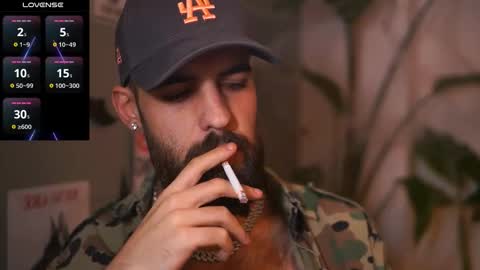 Snapshot of hairyrobxxx chatting on 11-02-25, 08:33 HairyRobXxX online show from 11-02-25, 08:33